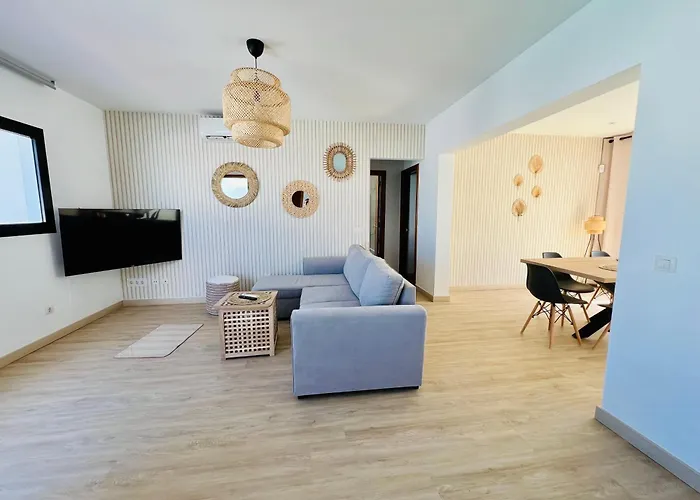 Trendy Villa Isabella